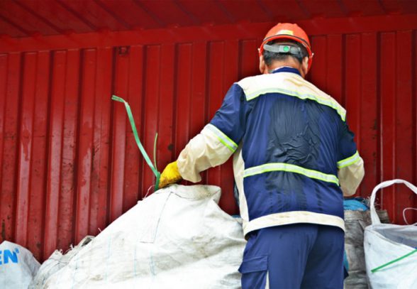 最美奮斗者：中新公用一線員工“乘熱風(fēng)破熱浪”全景掃描