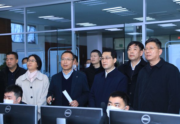 吳慶文等節前走訪中新公用民生及環保企業